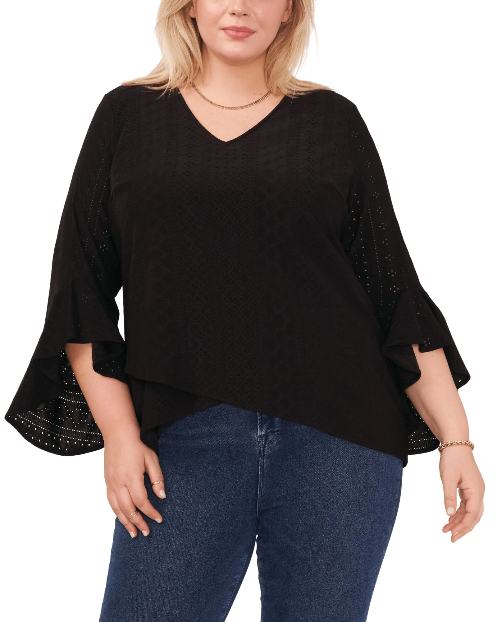 Ariana Eyelet Top | RICH BLACK